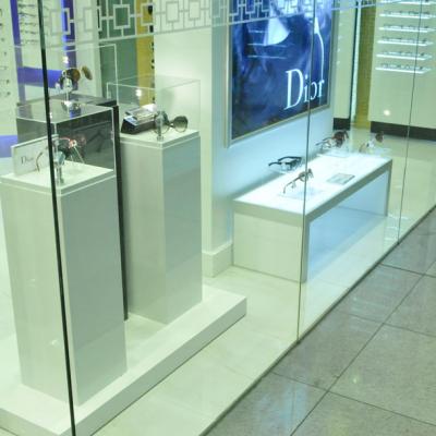 Ponte Luminoso Sistemi Vetrine Per Occhiali Optifashion Dubai Mall Bainco Menhir Teche Vetrina 3